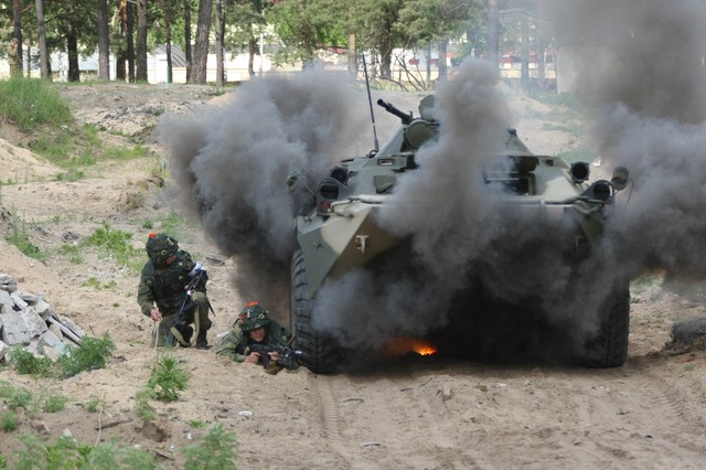 Военные учения на Гороховецком полигоне в 2010 году