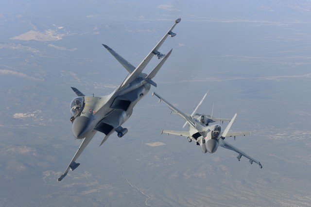 Многоцелевой истребитель Су-30МКИ